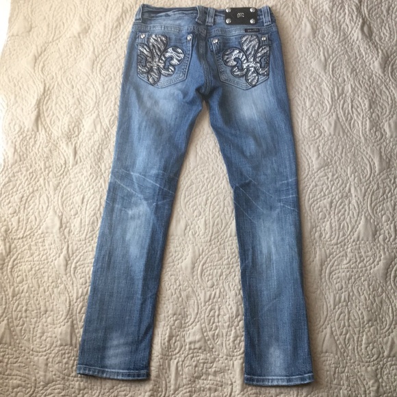 Miss Me Fleur De Lis Rhinestone Distressed Patches Straight Leg Jeans size 26 - Picture 3 of 13